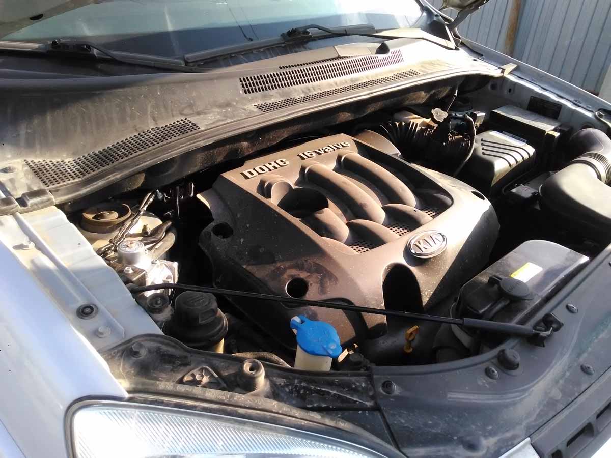 KIA Sportage 2.0. Подкапотная компоновка ГБО LOVATO SMART Италия.