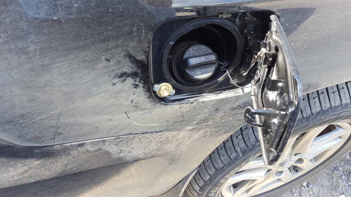 ВЗУ в лучке бензозаправочной горловины