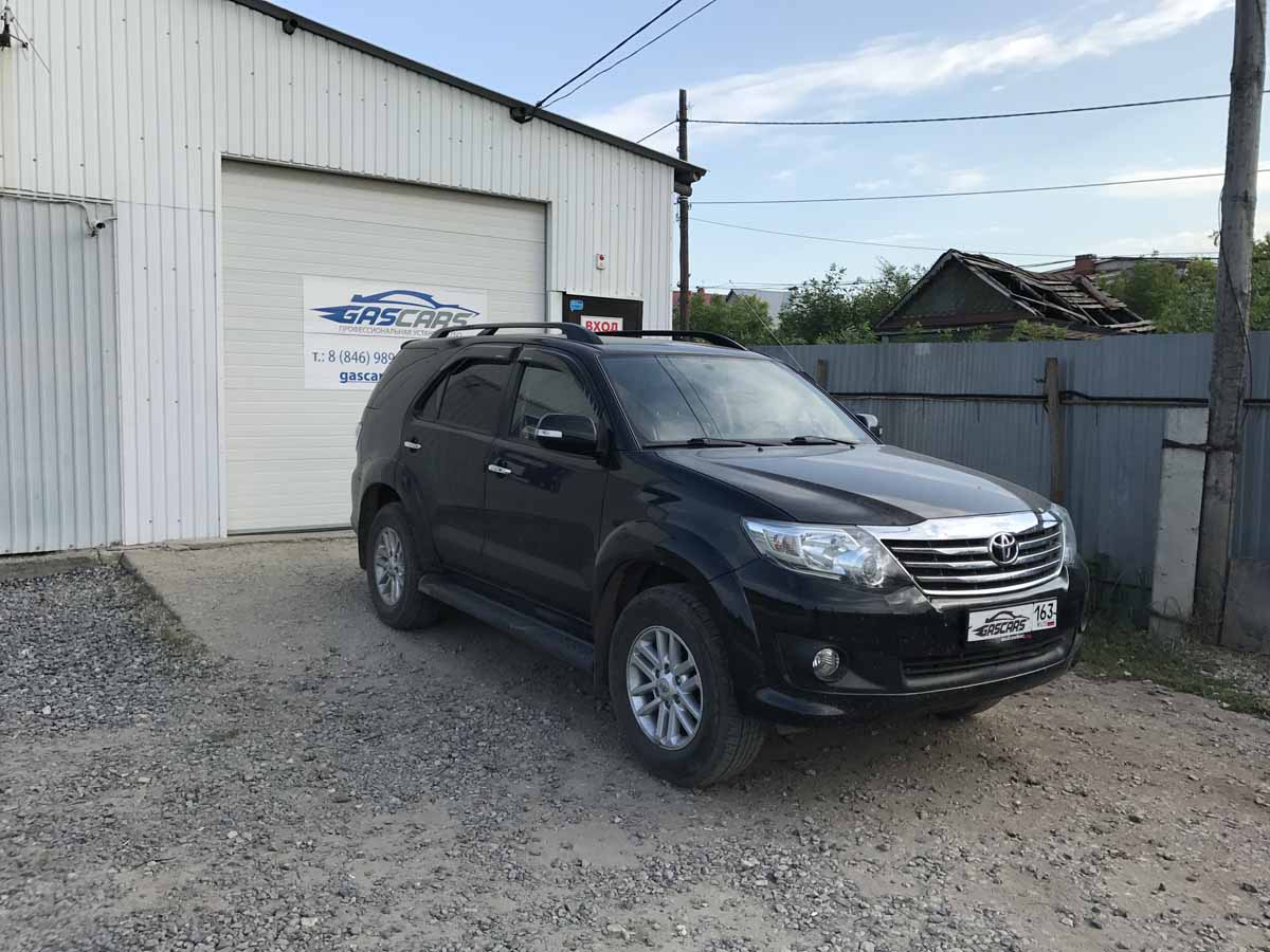 Toyota Fortuner 2.7