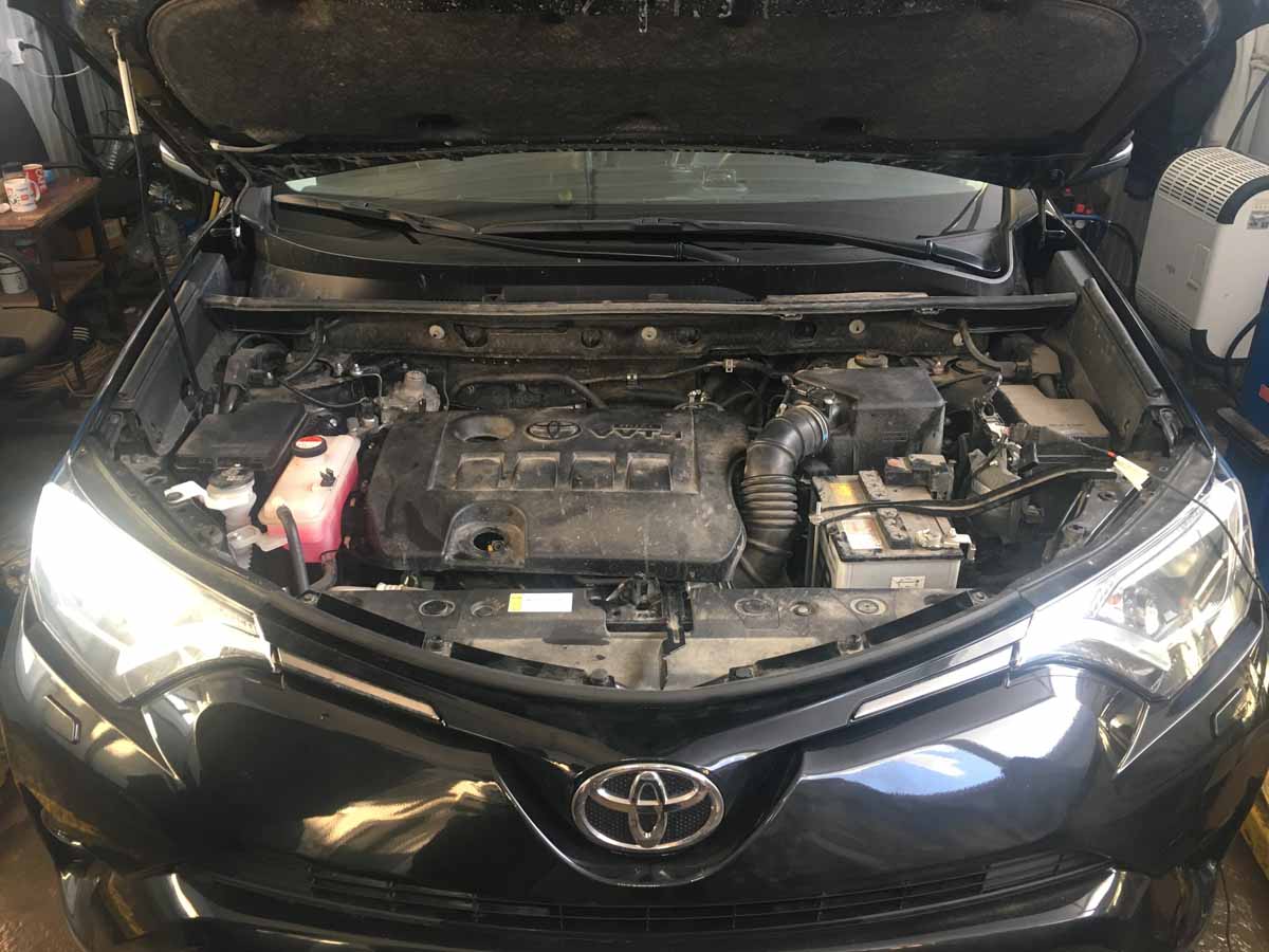 Подкапотная компановка Toyota RAV4   LOVATO E-GO (Италия)