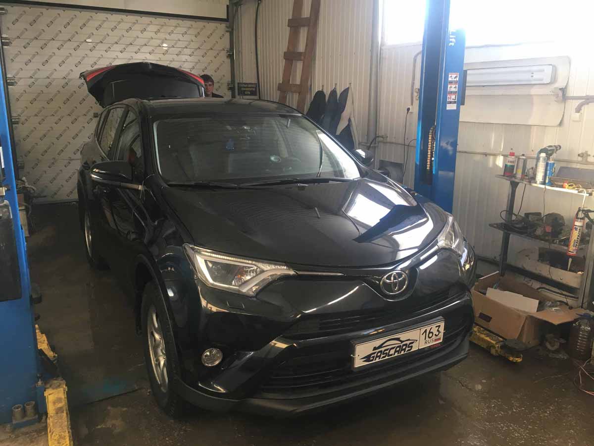 Toyota RAV4 2015 2.0